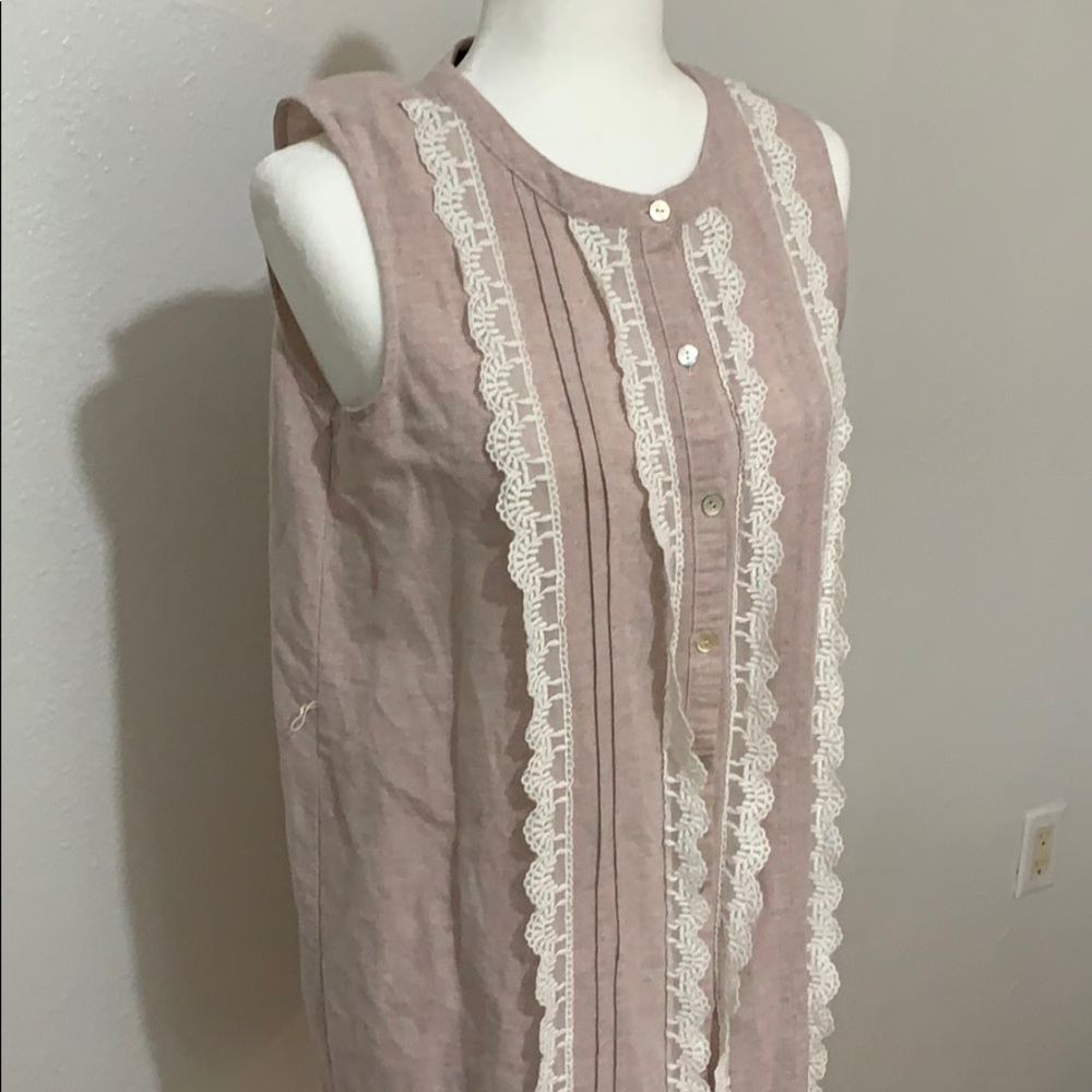 Doe and Rae linen top